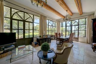 maison 10 Pièces en vente sur ROGNES (13840)