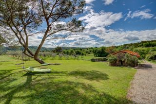 house 12 Rooms for sale on AIX EN PROVENCE (13100)