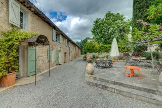 house 12 Rooms for sale on AIX EN PROVENCE (13100)