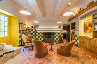 bastide 22 Rooms for seasonal rent on NANS LES PINS (83860)