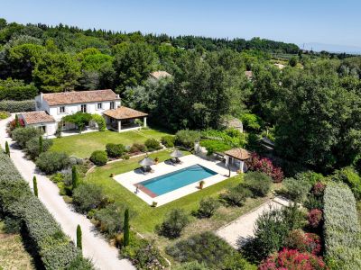 Vente Maison Saint-Rémy-de-Provence 6&nbsp;Pièces 268&nbsp;m²