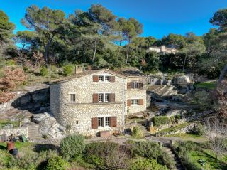provencal house 5 Rooms for sale on ST REMY DE PROVENCE (13210)