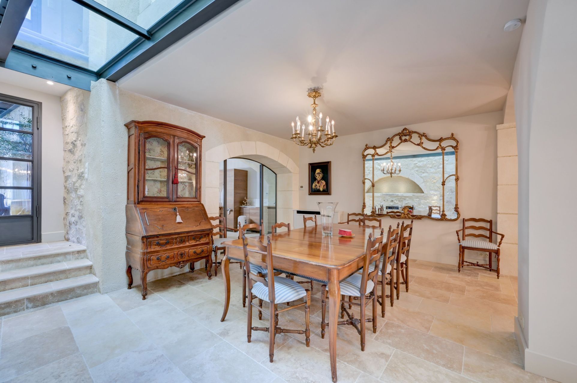 house 8 Rooms for sale on ST REMY DE PROVENCE (13210)