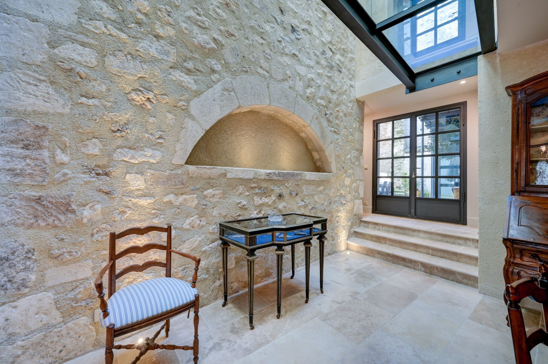 house 8 Rooms for sale on ST REMY DE PROVENCE (13210)