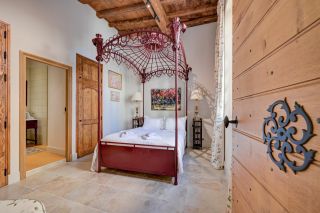 house 8 Rooms for sale on ST REMY DE PROVENCE (13210)