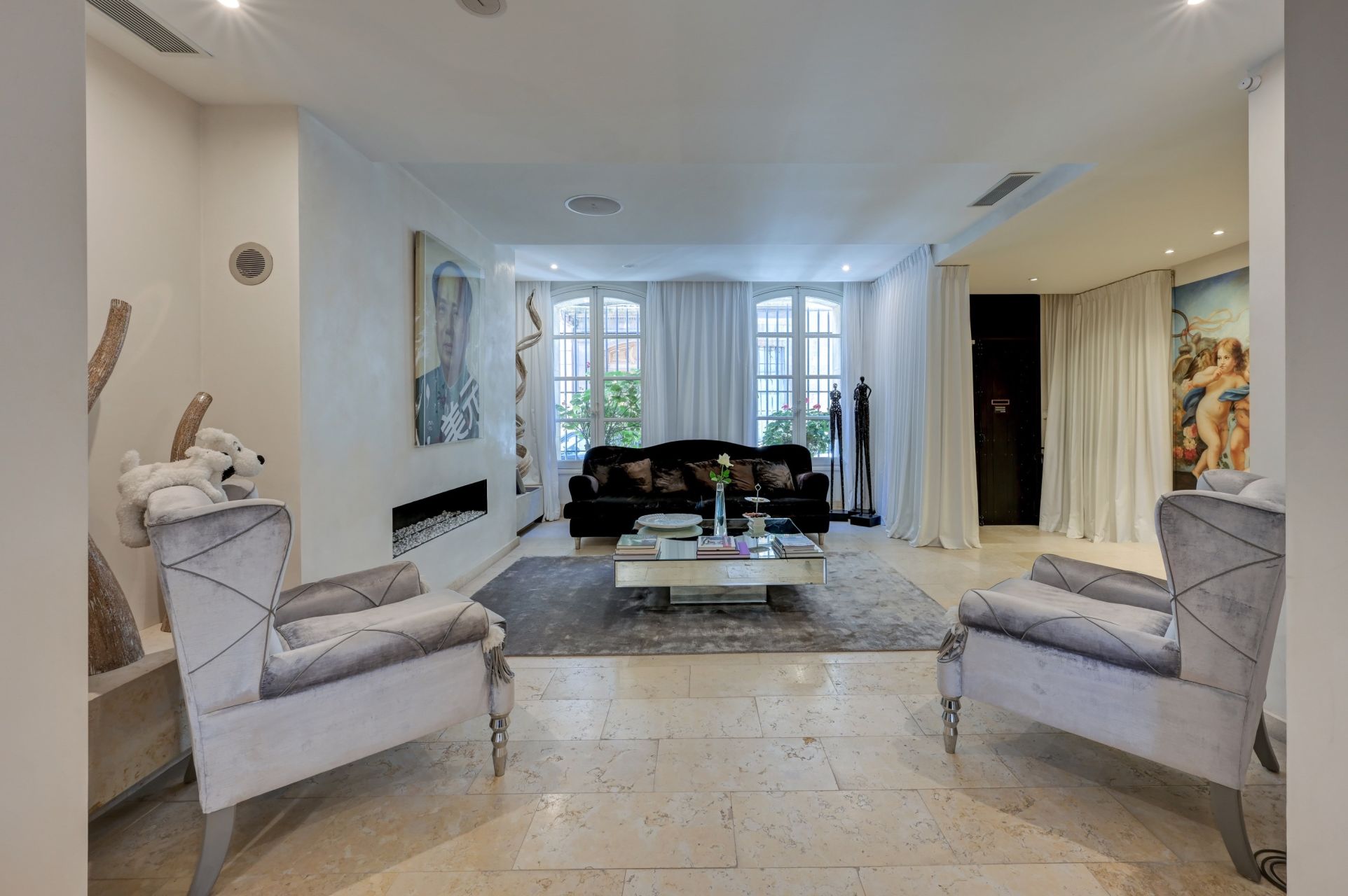 house 7 Rooms for sale on AIX EN PROVENCE (13100)