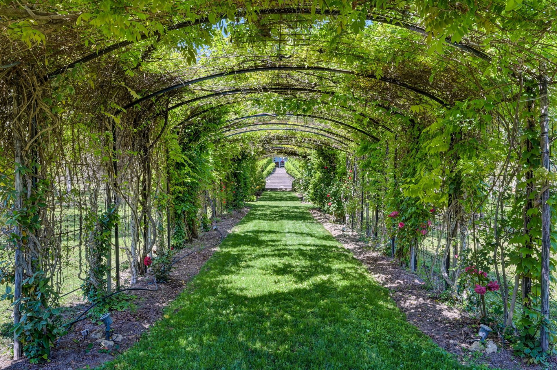 house 10 Rooms for sale on AIX EN PROVENCE (13100)