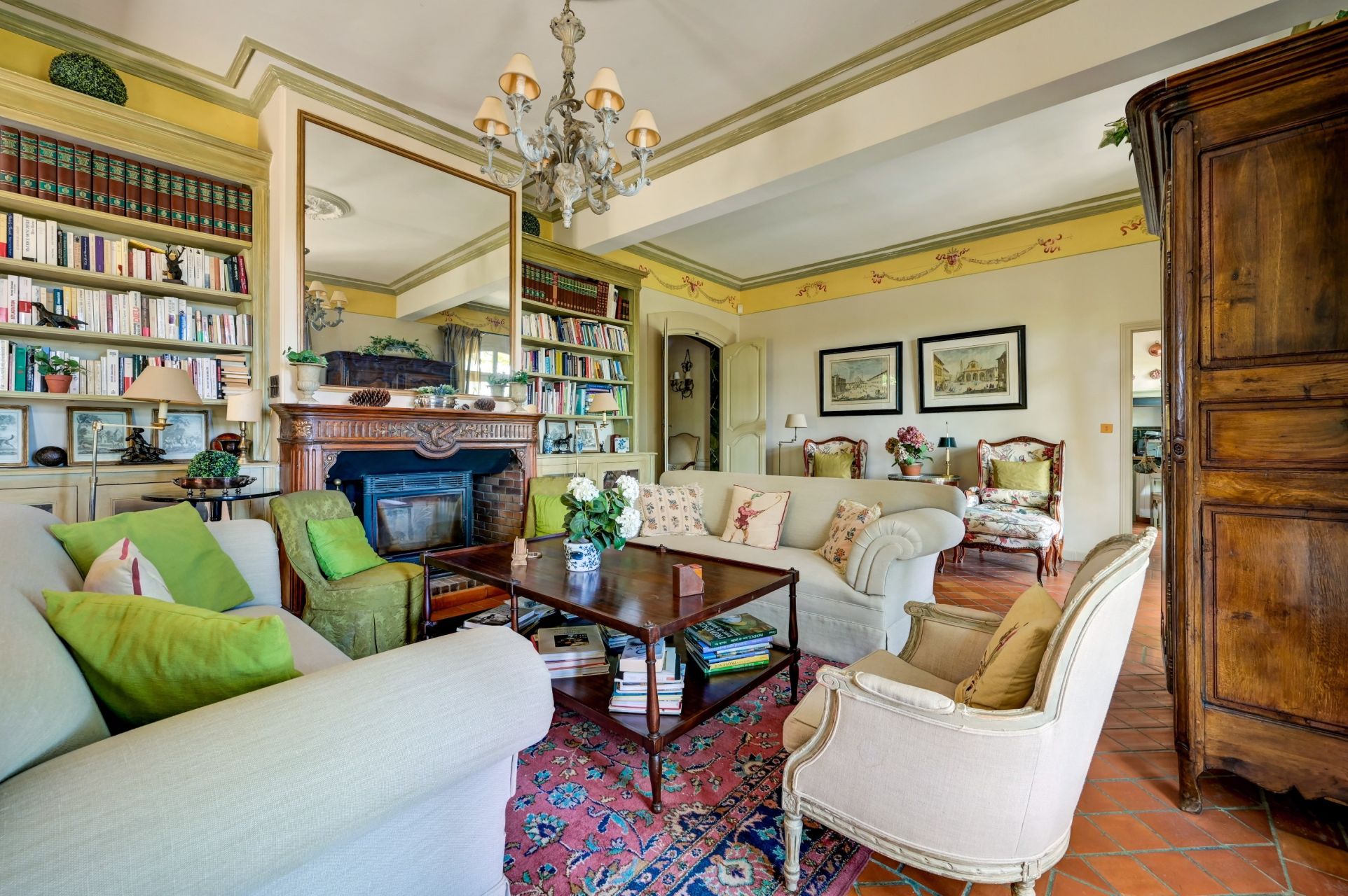 house 10 Rooms for sale on AIX EN PROVENCE (13100)