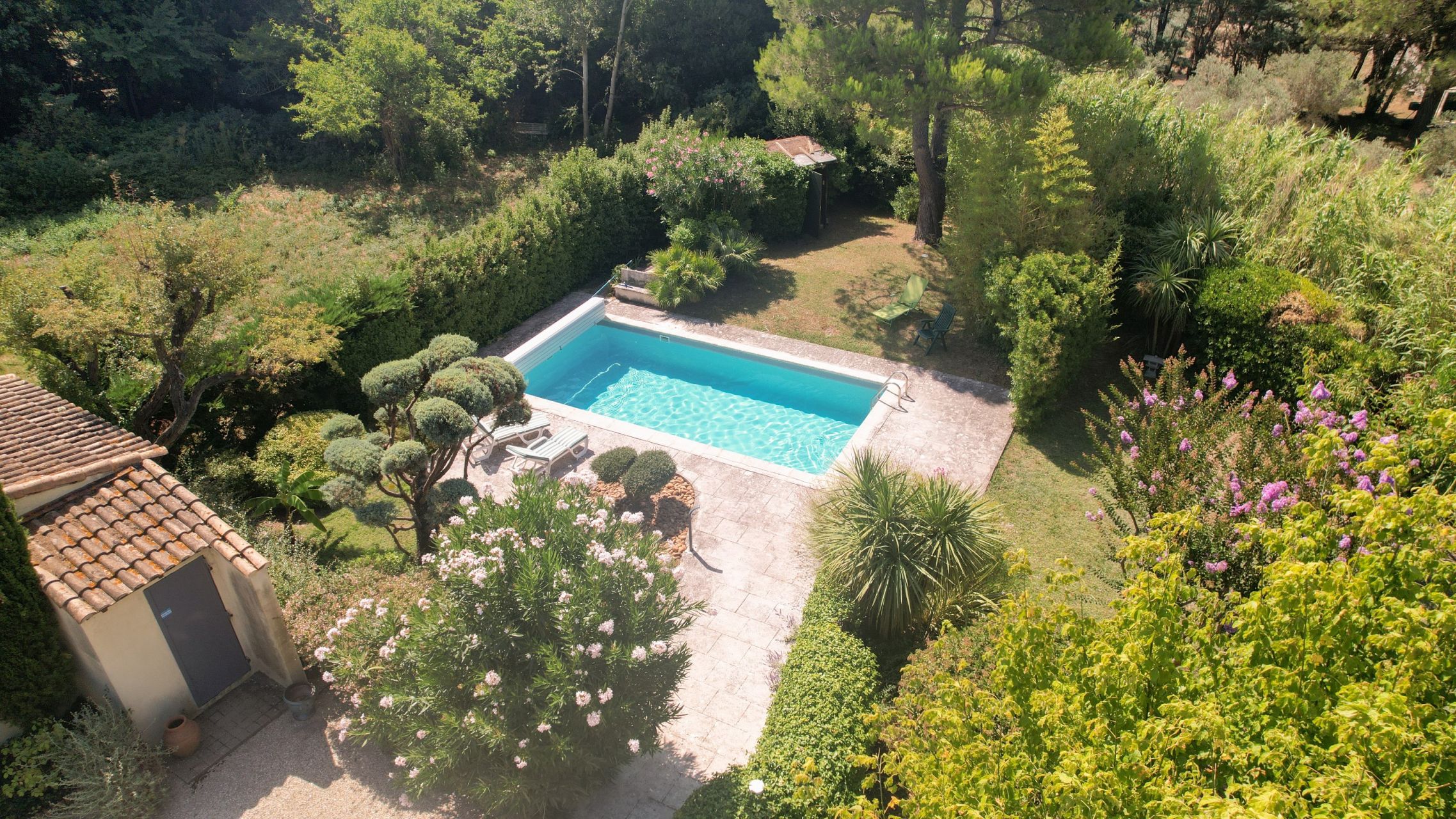 maison traditionnelle 8 Pièces en vente sur FONTVIEILLE (13990)