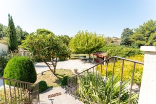 maison traditionnelle 8 Pièces en vente sur FONTVIEILLE (13990)