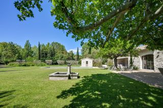 mas 8 Rooms for sale on ST REMY DE PROVENCE (13210)