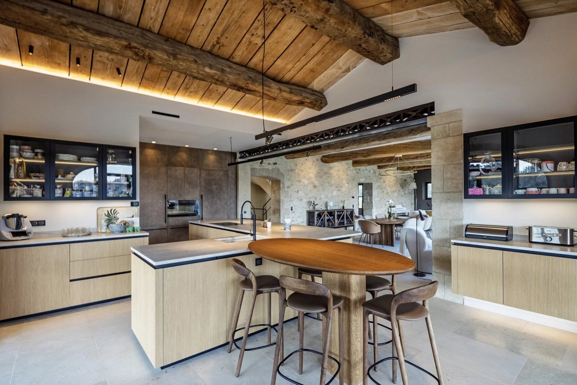 mas 10 Rooms for seasonal rent on MAUSSANE LES ALPILLES (13520)