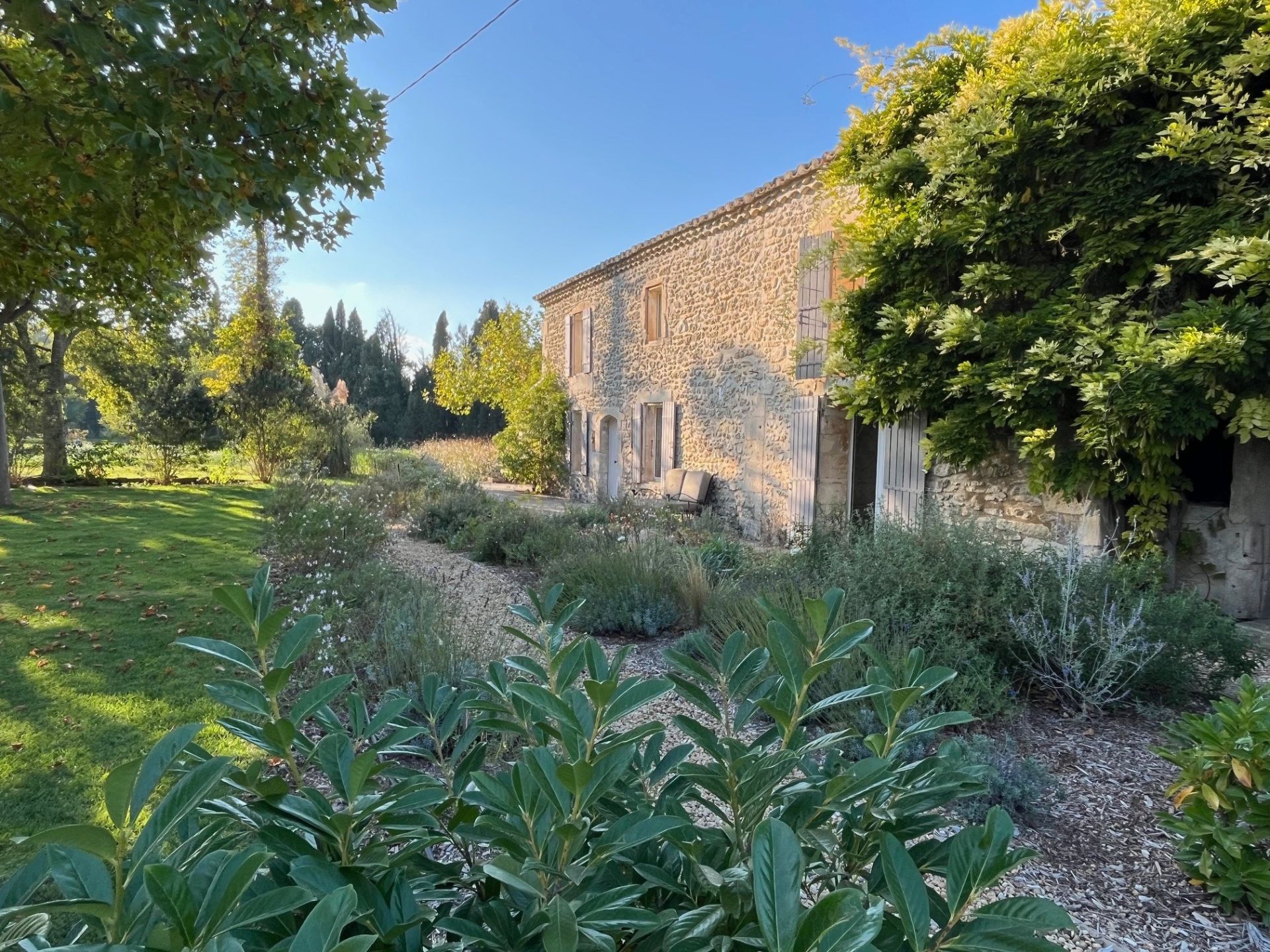 house 5 Rooms for sale on ST REMY DE PROVENCE (13210)