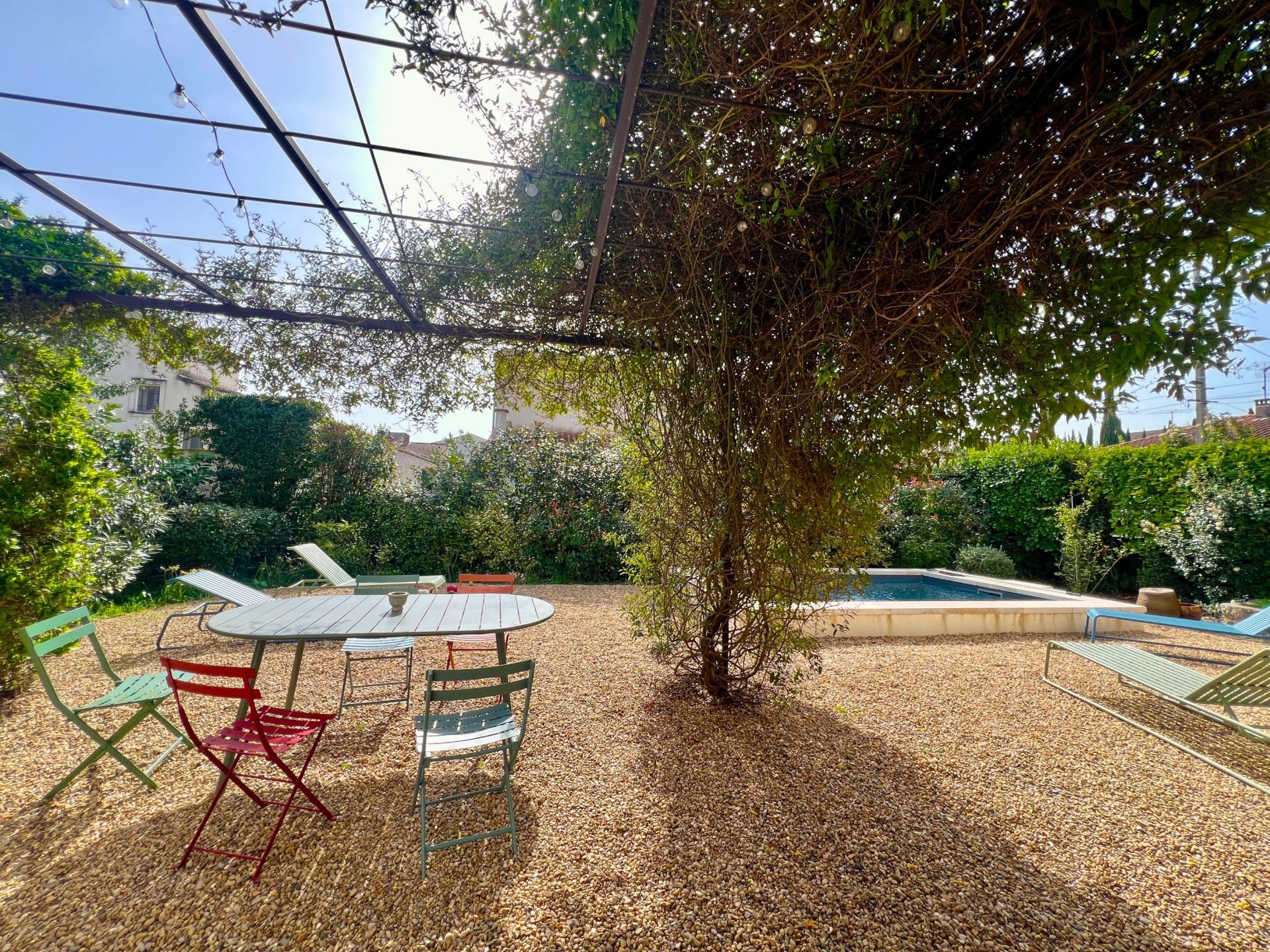 house 6 Rooms for sale on ST REMY DE PROVENCE (13210)