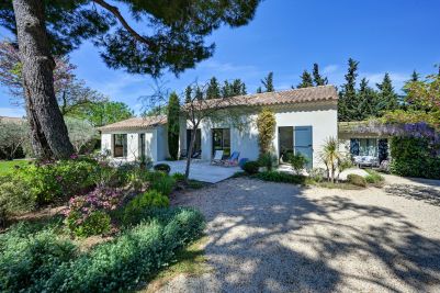 Sale House Eygalières 7&nbsp;Rooms 225&nbsp;m²