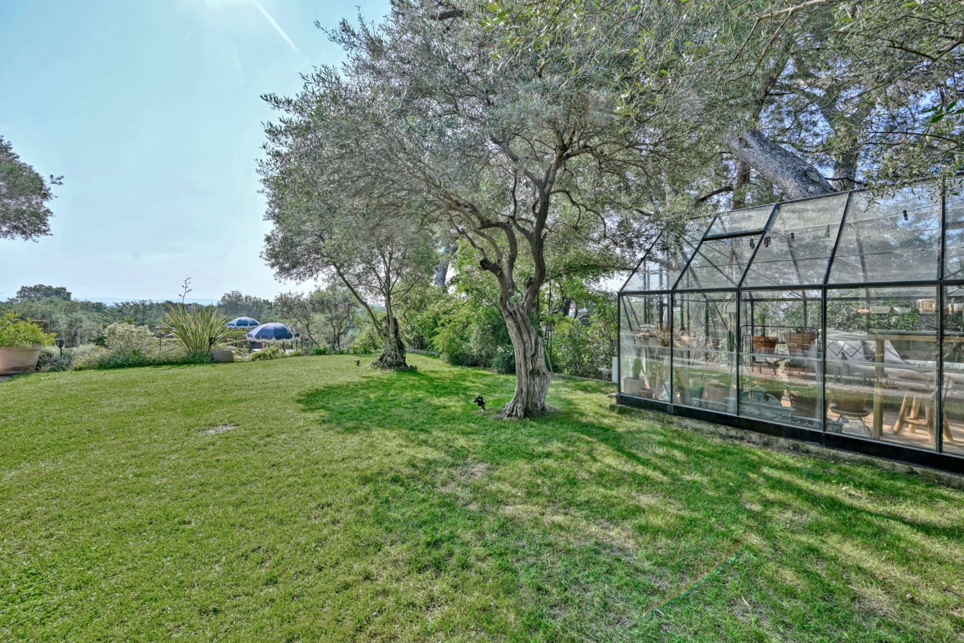 maison 6 Pièces en vente sur VILLENEUVE LES AVIGNON (30400)