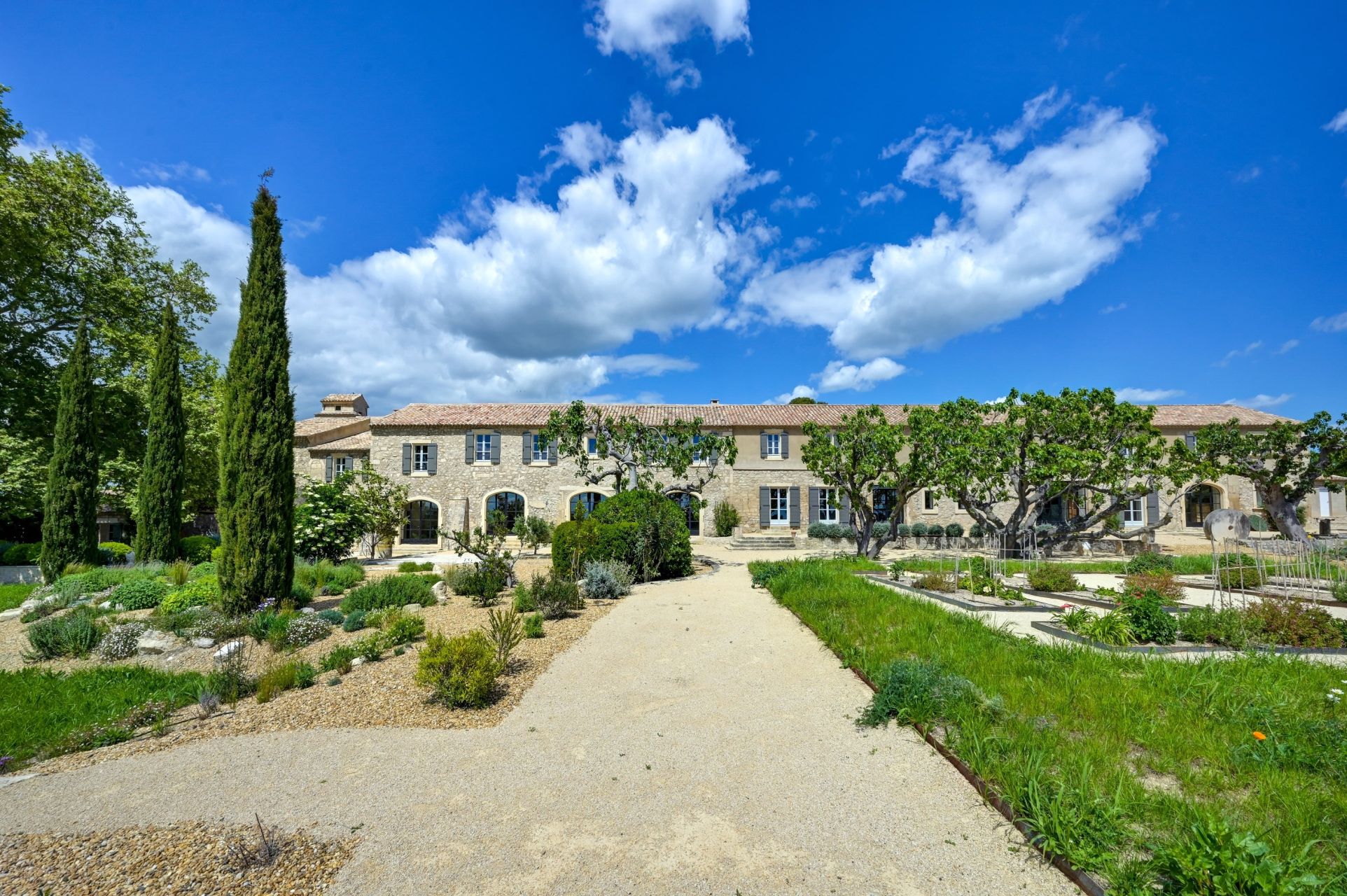 maison 25 Pièces en vente sur MAUSSANE LES ALPILLES (13520)