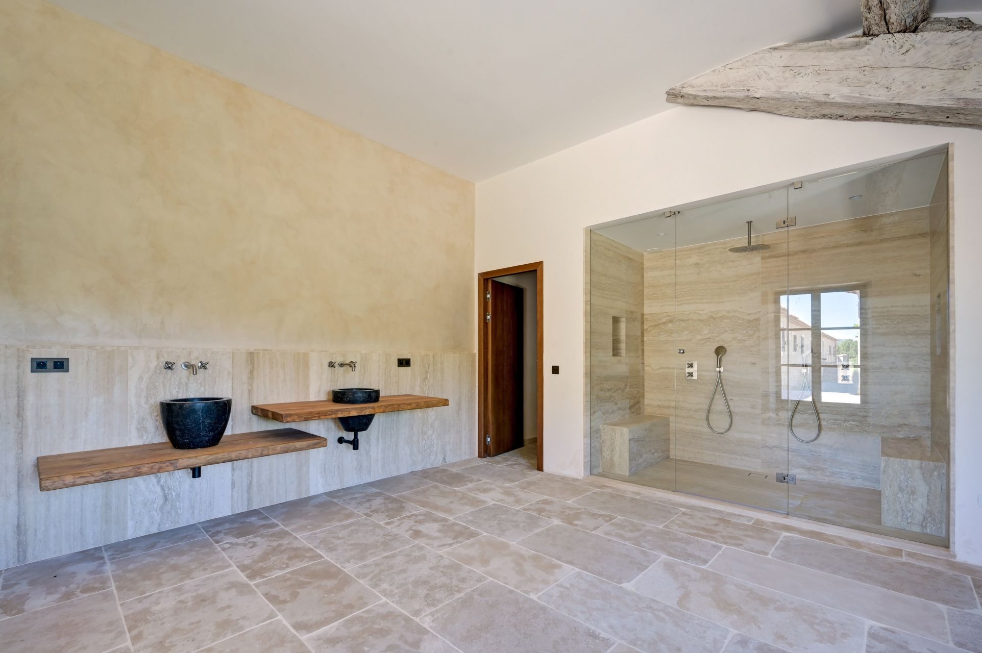 maison 25 Pièces en vente sur MAUSSANE LES ALPILLES (13520)