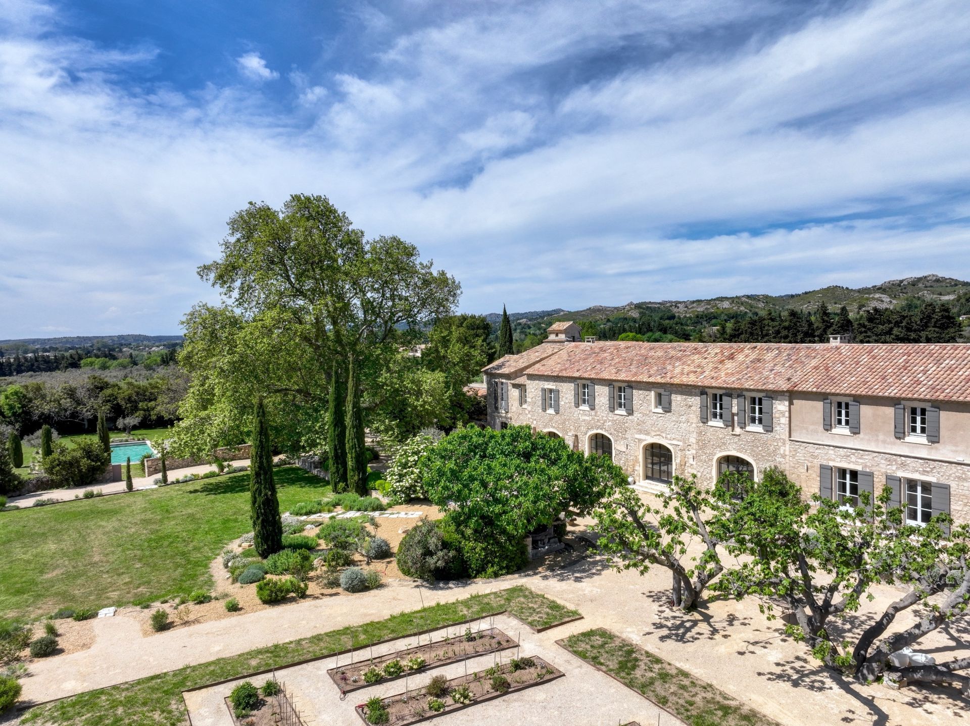 house 25 Rooms for sale on MAUSSANE LES ALPILLES (13520)