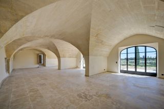 maison 25 Pièces en vente sur MAUSSANE LES ALPILLES (13520)