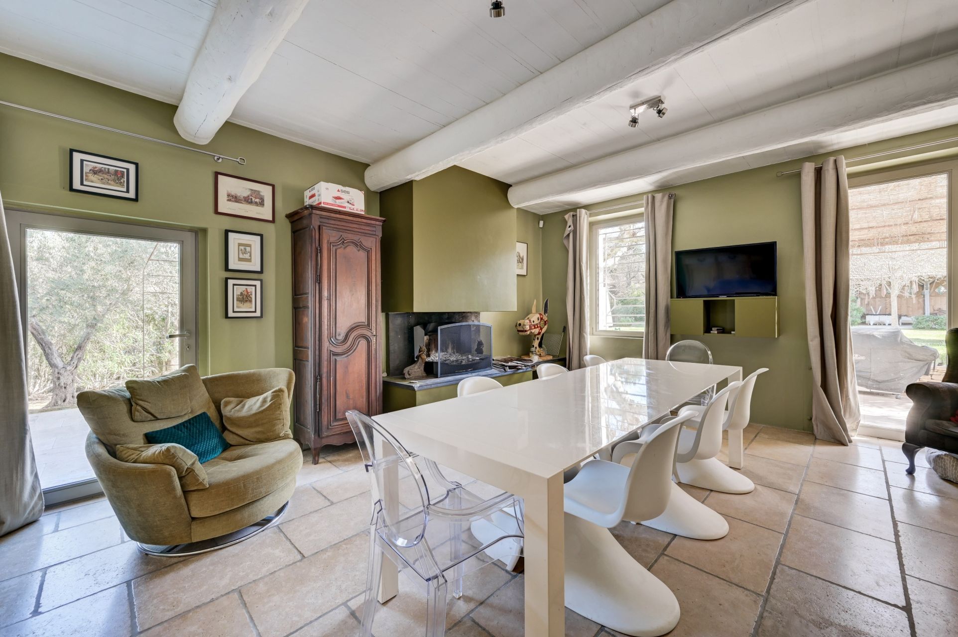 house 20 Rooms for sale on AIX EN PROVENCE (13100)