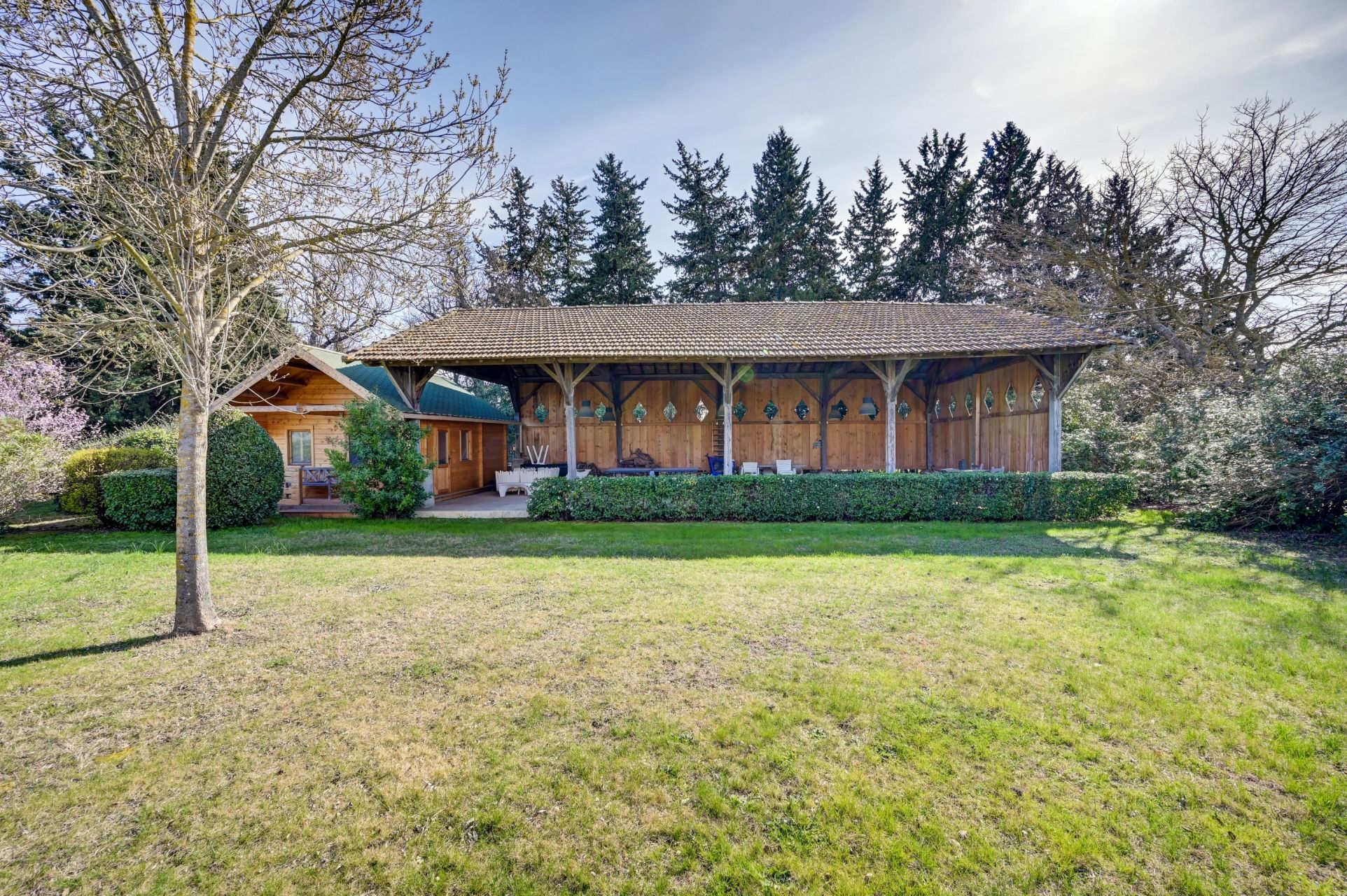 house 20 Rooms for sale on AIX EN PROVENCE (13100)