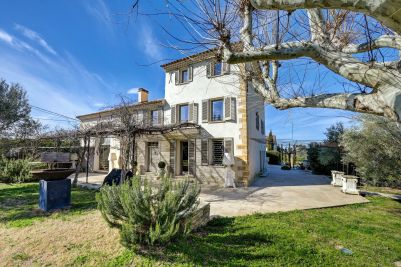 Sale House Aix-en-Provence 20&nbsp;Rooms 640&nbsp;m²