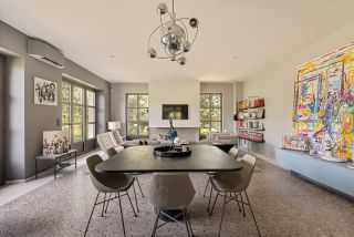 house 7 Rooms for sale on EYGALIERES (13810)