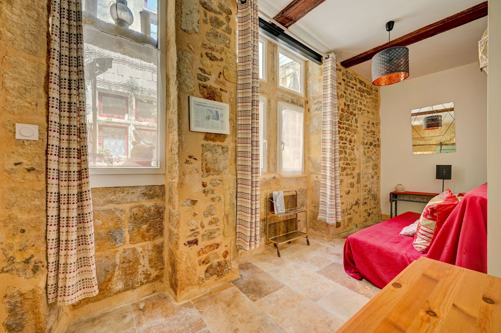 house 6 Rooms for sale on VALLABREGUES (30300)