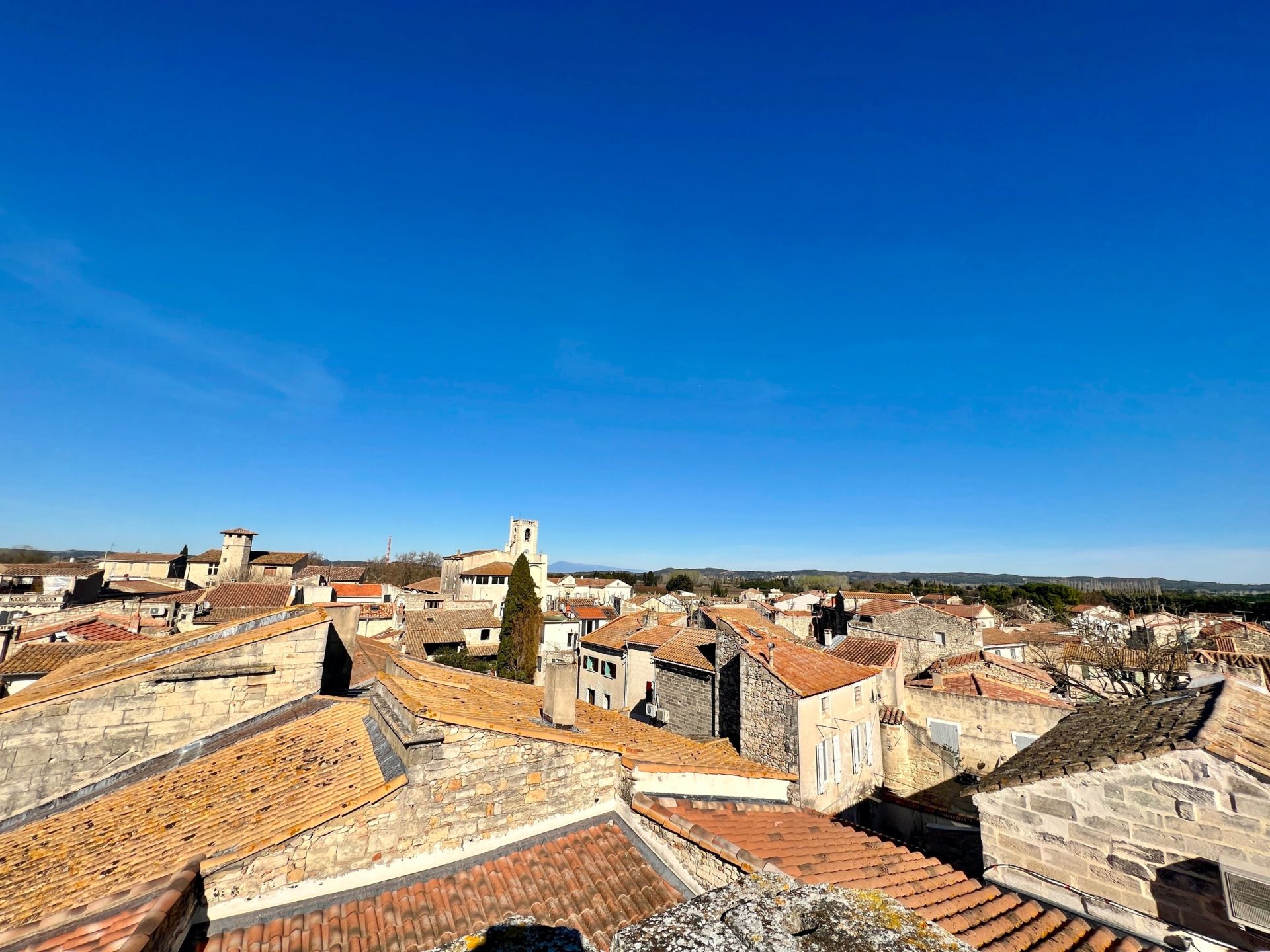 house 6 Rooms for sale on VALLABREGUES (30300)