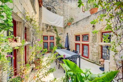 Sale House Vallabrègues 6&nbsp;Rooms 285&nbsp;m²