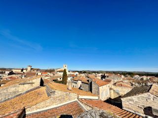 house 6 Rooms for sale on VALLABREGUES (30300)