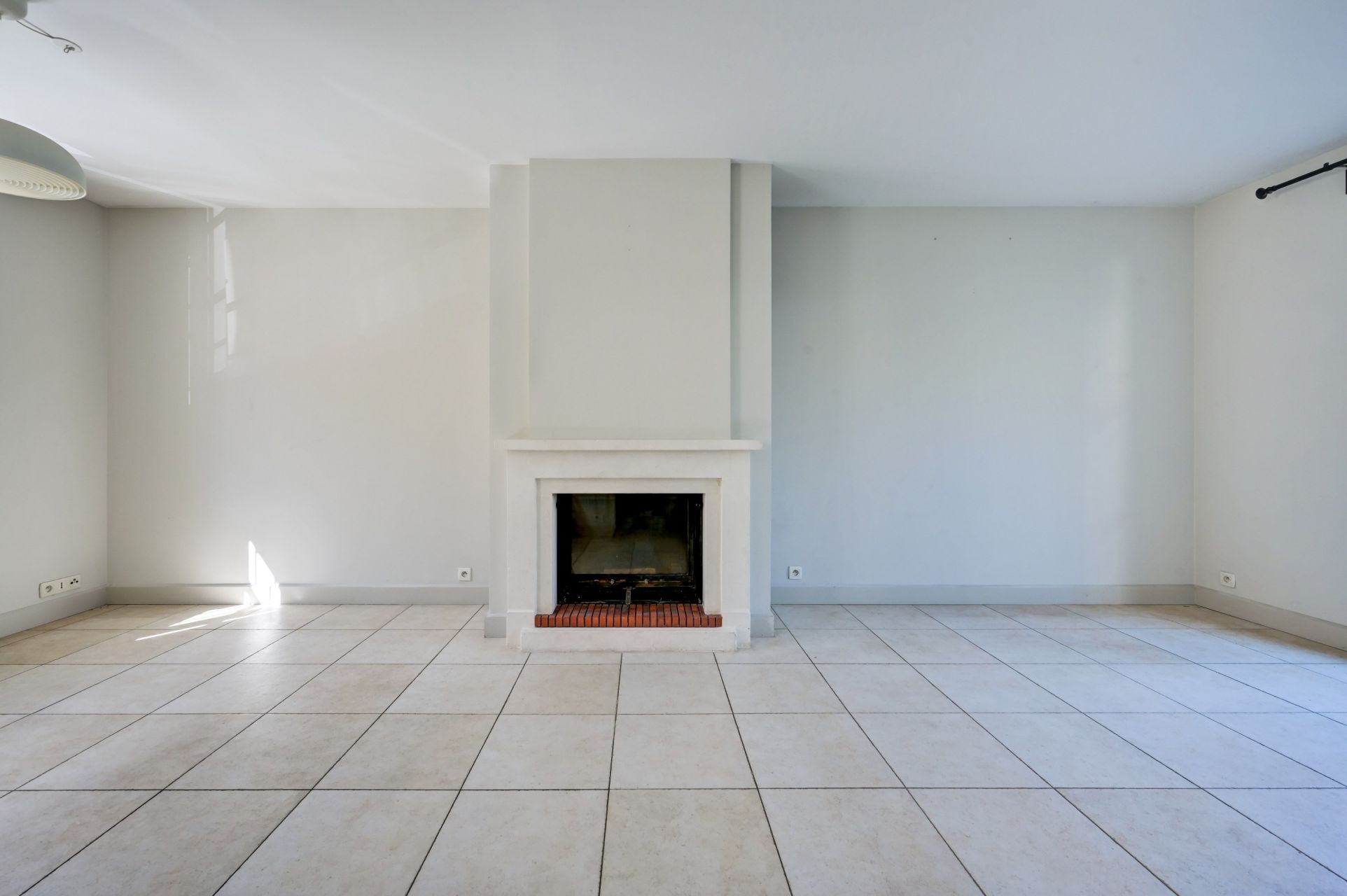 townhouse 4 Rooms for sale on ST REMY DE PROVENCE (13210)