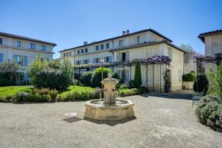 townhouse 4 Rooms for sale on ST REMY DE PROVENCE (13210)