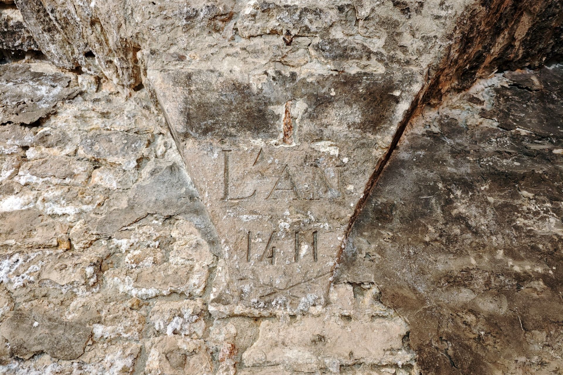 house 10 Rooms for sale on BOULBON (13150)