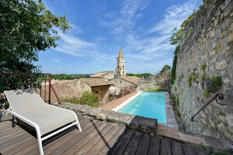 house 10 Rooms for sale on BOULBON (13150)