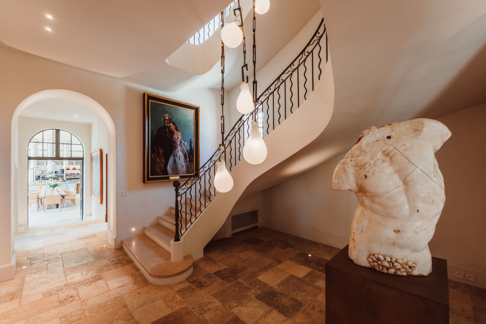 propriété 20 Pièces en location saisonnière sur AIX EN PROVENCE (13100)