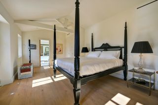 property 20 Rooms for seasonal rent on LAMBESC (13410)