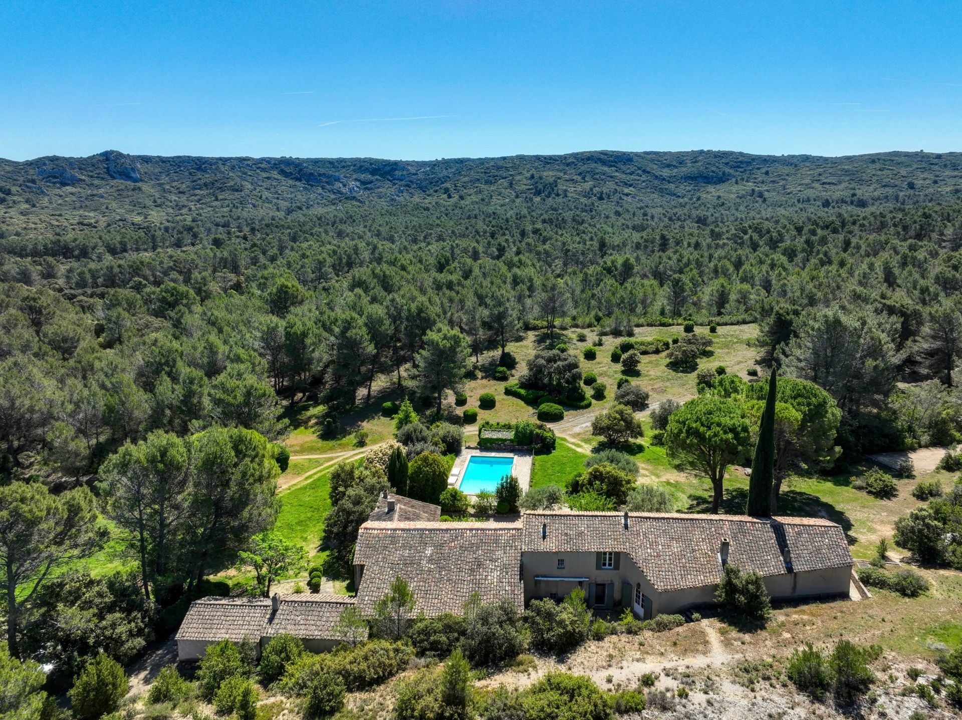 mas 16 Pièces en vente sur EYGALIERES (13810)