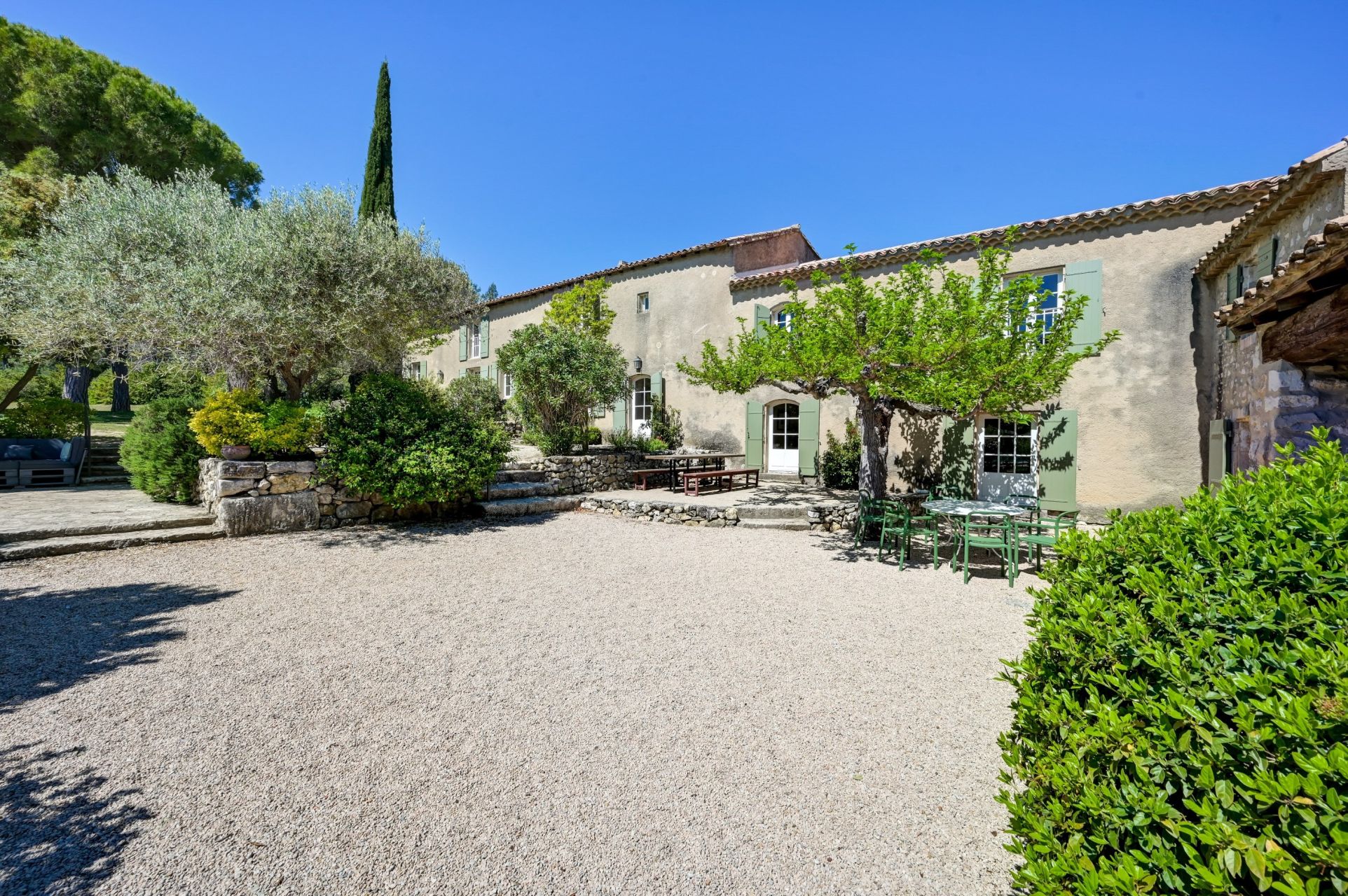mas 16 Pièces en vente sur EYGALIERES (13810)