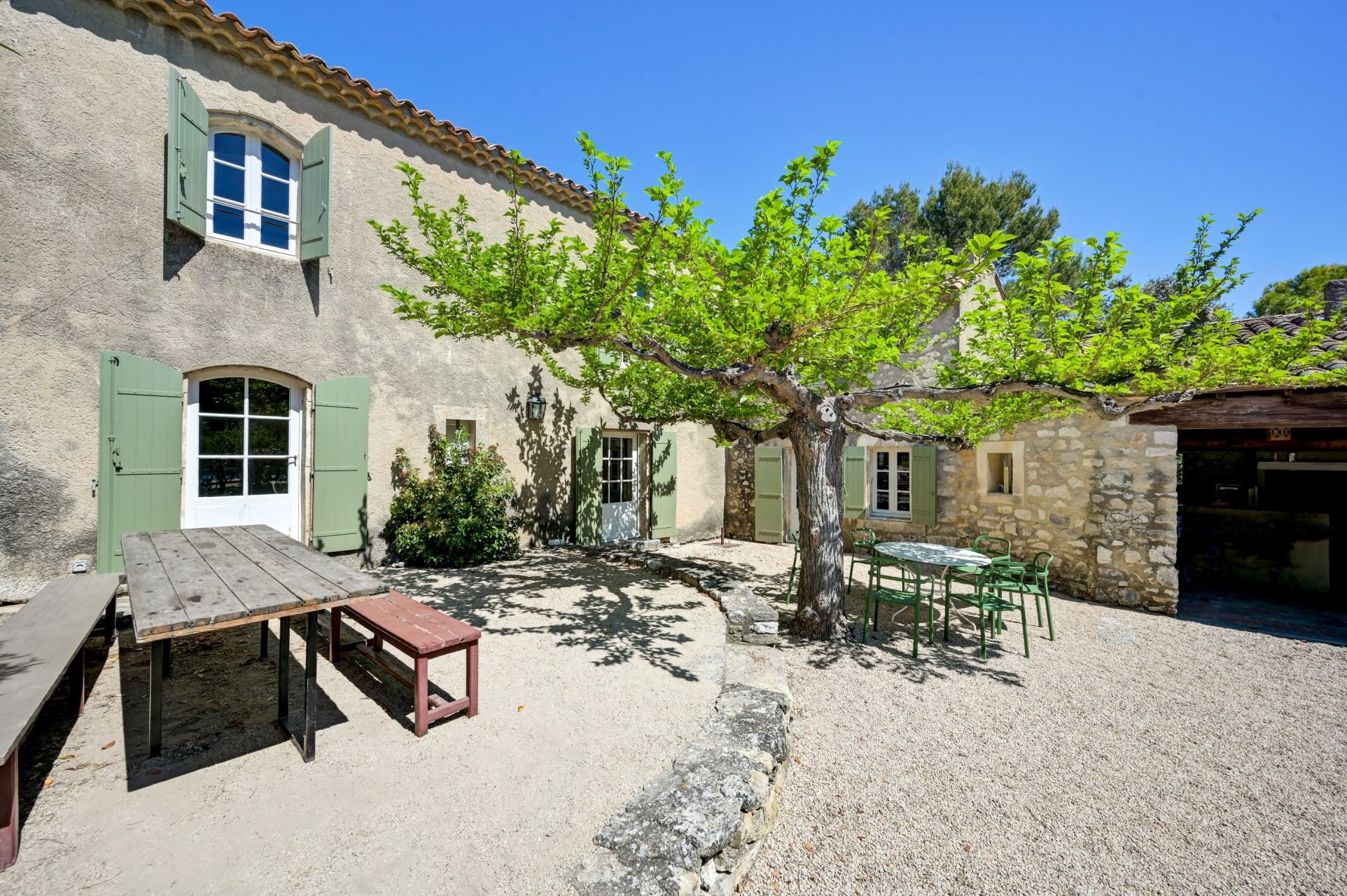 mas 16 Pièces en vente sur EYGALIERES (13810)