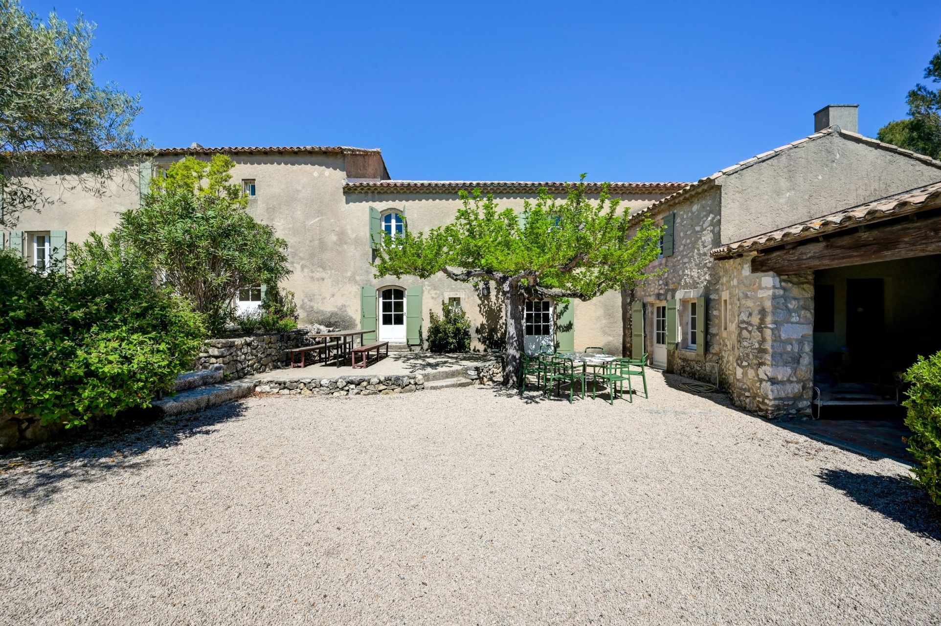 mas 16 Pièces en vente sur EYGALIERES (13810)