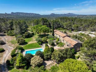 mas 16 Pièces en vente sur EYGALIERES (13810)