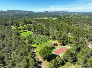 mas 16 Pièces en vente sur EYGALIERES (13810)