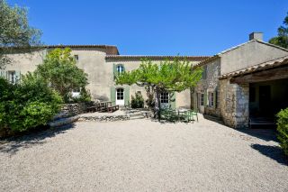 mas 16 Pièces en vente sur EYGALIERES (13810)