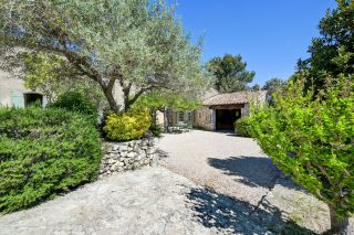 mas 16 Pièces en vente sur EYGALIERES (13810)