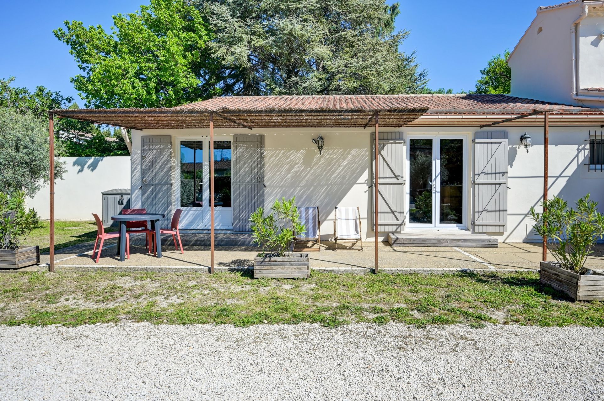 house 5 Rooms for sale on ST REMY DE PROVENCE (13210)