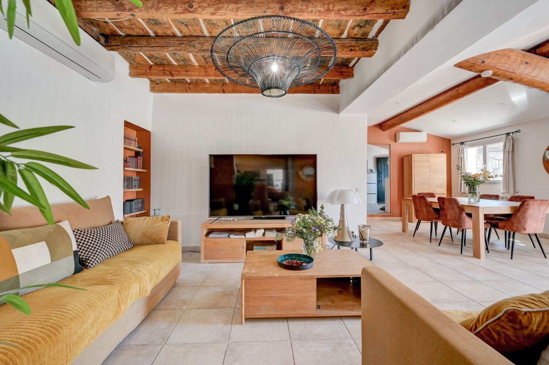 house 5 Rooms for sale on ST REMY DE PROVENCE (13210)