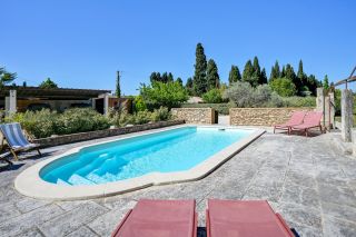 house 5 Rooms for sale on ST REMY DE PROVENCE (13210)