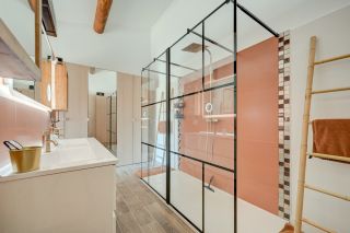 house 5 Rooms for sale on ST REMY DE PROVENCE (13210)